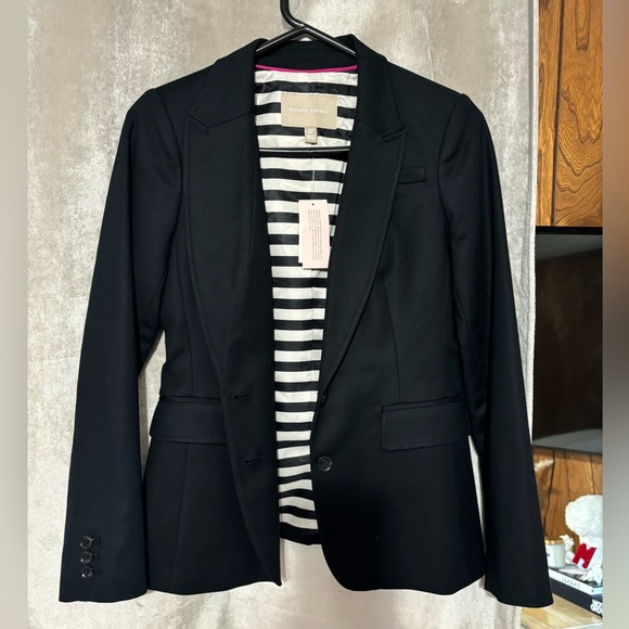NWT Banana Republic Black Blazer Striped Interior 2P - Picture 2 of 6